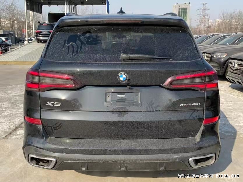 寶馬X5  21款3.0T M運(yùn)動(dòng) 國(guó)六現(xiàn)車(chē)手續(xù)齊