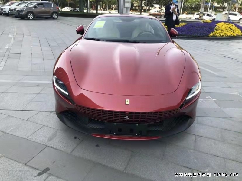 20款法拉利Roma 價格實惠展位現(xiàn)車