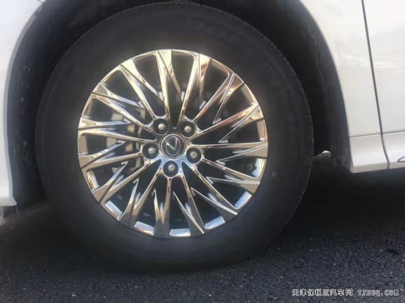 21款歐版雷克薩斯LM300四座  天津港現(xiàn)車(chē)促銷(xiāo)最低報(bào)價(jià)