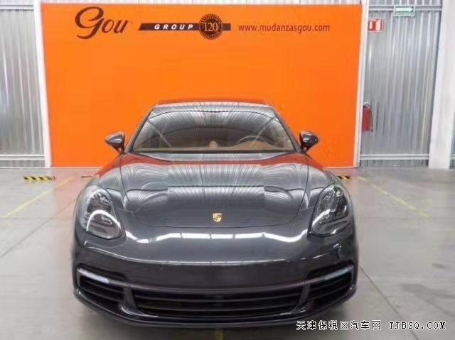 20款保時(shí)捷Panamera   現(xiàn)車天津港實(shí)拍價(jià)格