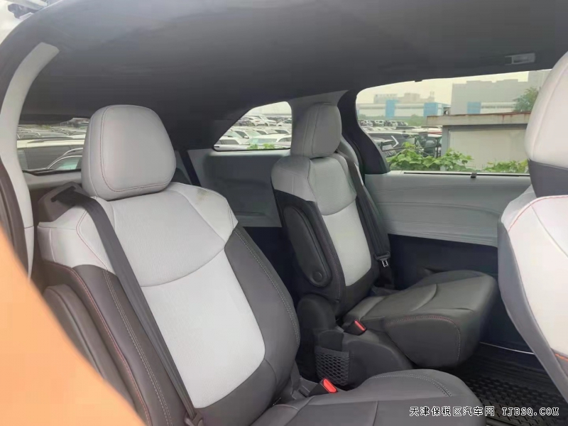 21款豐田塞納兩驅(qū)XSE 港口現(xiàn)車隨時(shí)提