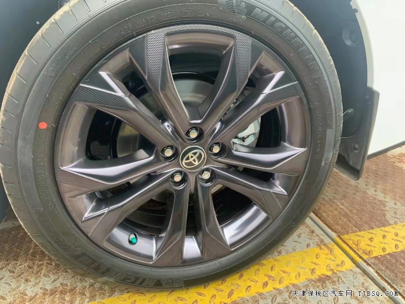 21款豐田塞納兩驅(qū)XSE 港口現(xiàn)車隨時(shí)提