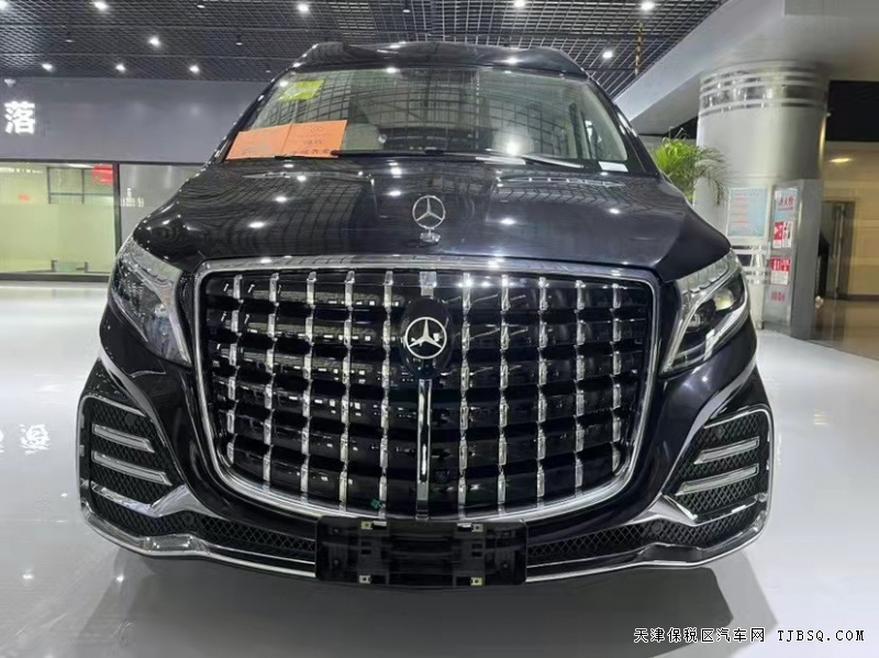 21款奔馳V260L 升級高頂邁巴赫版商務(wù)車 港口現(xiàn)車個性改裝
