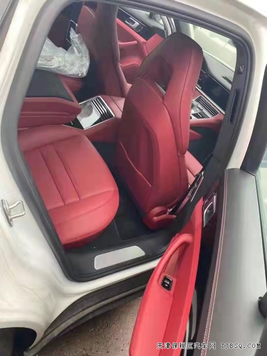 保時捷帕拉梅拉  國六現(xiàn)車全國分期