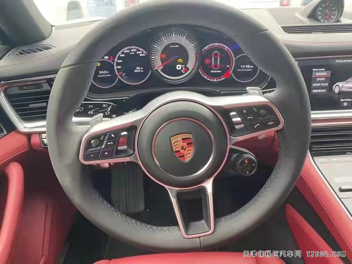 保時捷帕拉梅拉  國六現(xiàn)車全國分期