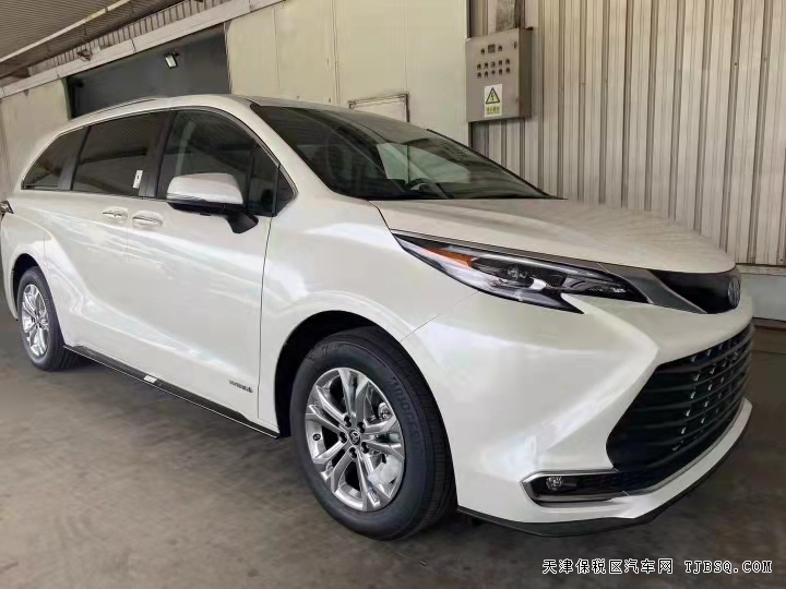 21款豐田塞納 2.5四驅(qū)白金版  現(xiàn)車特價(jià)甩