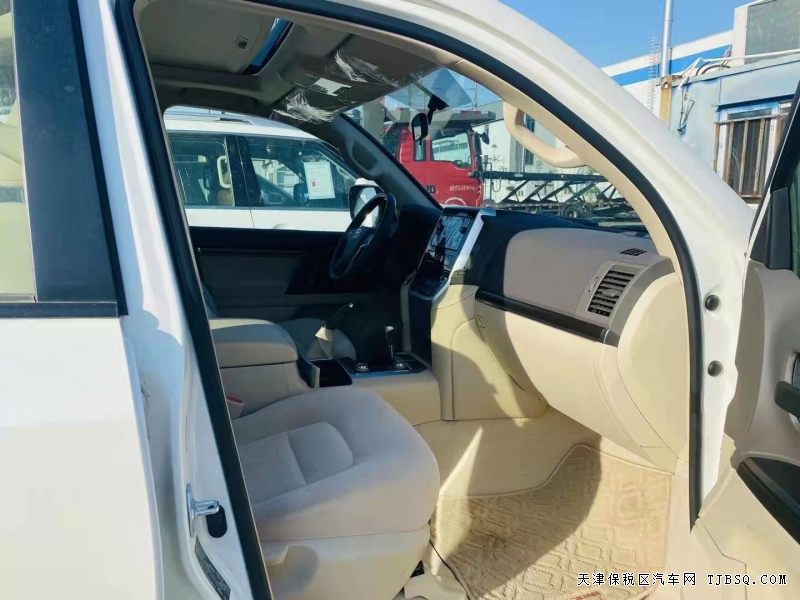 豐田酷路澤4000GXR  現(xiàn)車特價清倉