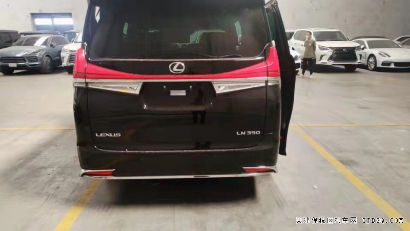 雷克薩斯LM350 七座商務(wù)車超級優(yōu)惠  