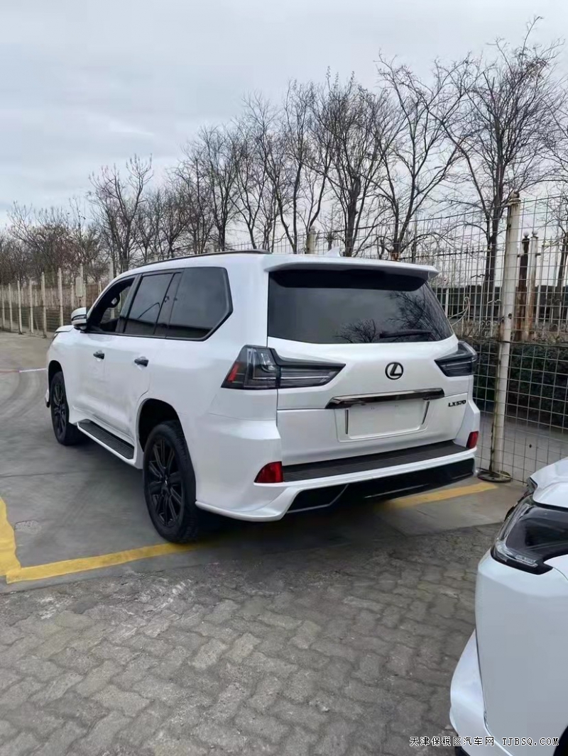 21款雷克薩斯LX570黑曜版?  現(xiàn)車優(yōu)惠不加價(jià)