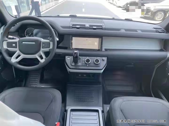 20款路虎衛(wèi)士 110 四門 港口現(xiàn)車銷售