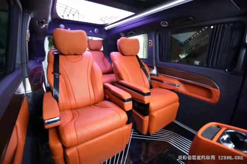 奔馳?V260升級(jí)高頂七座  豪華定制版商務(wù)車 