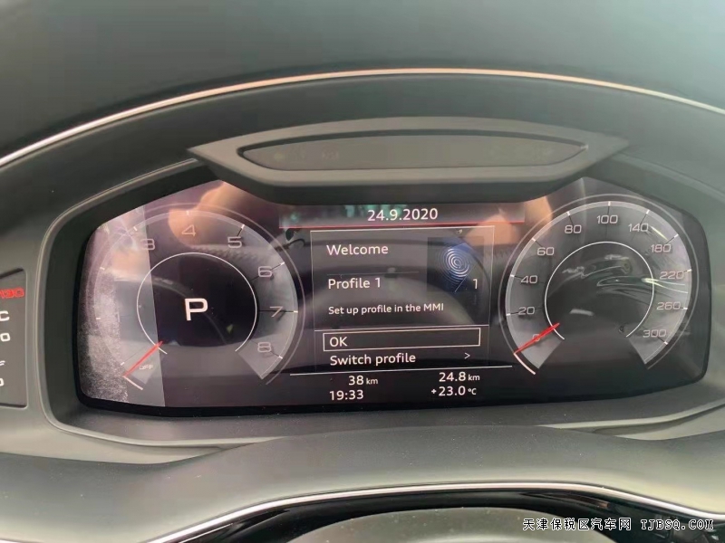 奧迪Q7  3.0T Komfort舒適版  稀缺棕色首秀
