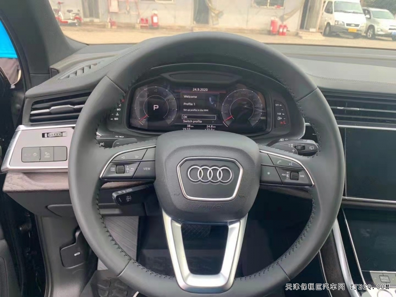 奧迪Q7  3.0T Komfort舒適版  稀缺棕色首秀