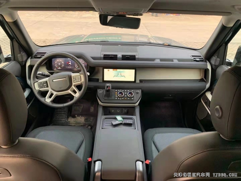 路虎衛(wèi)士 110 四門 天津港現(xiàn)車大幅降價