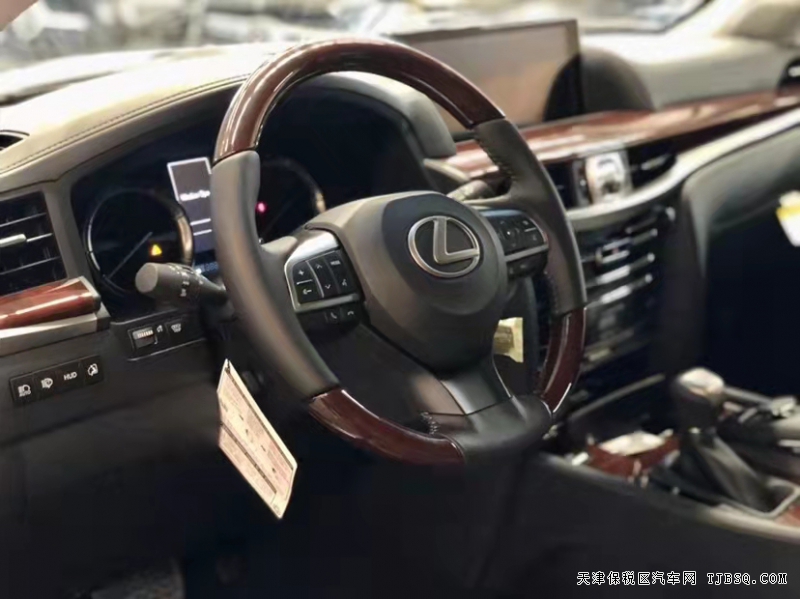 美版雷克薩斯LX570 硬派越野車中的佼佼者