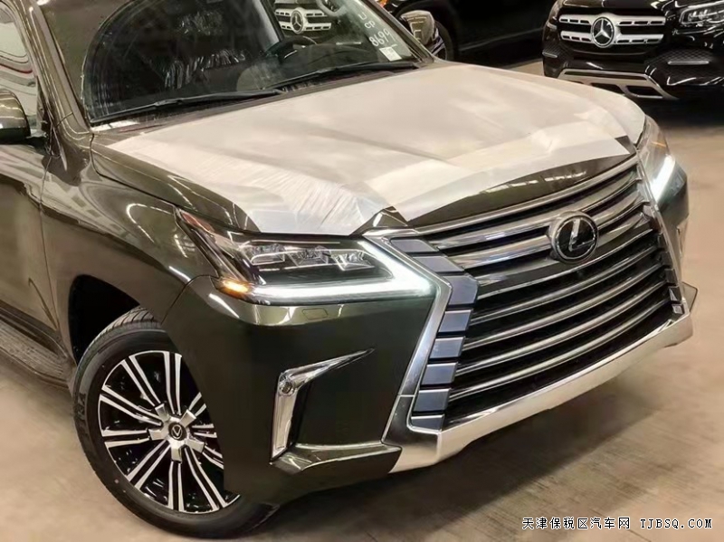 美版雷克薩斯LX570 硬派越野車中的佼佼者