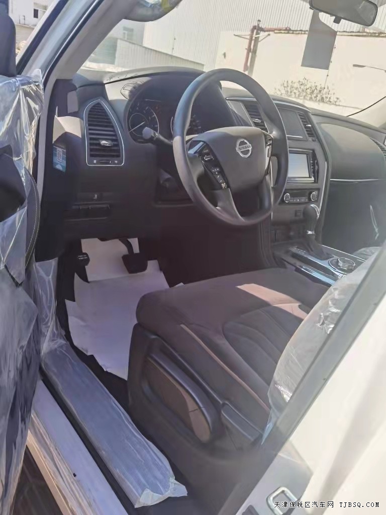 20款日產(chǎn)途樂XE 國五車輛清倉鉅惠售