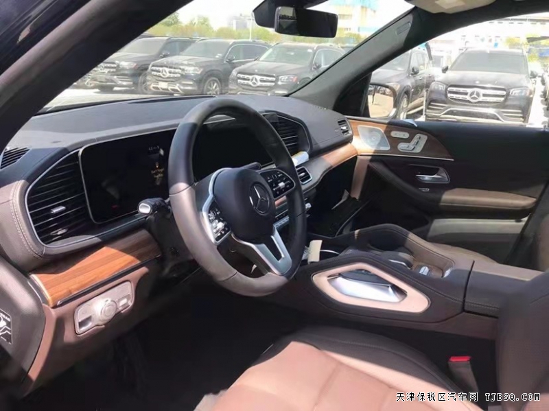 21款美版奔馳GLS450  天津港現(xiàn)車手續(xù)齊價(jià)格實(shí)惠
