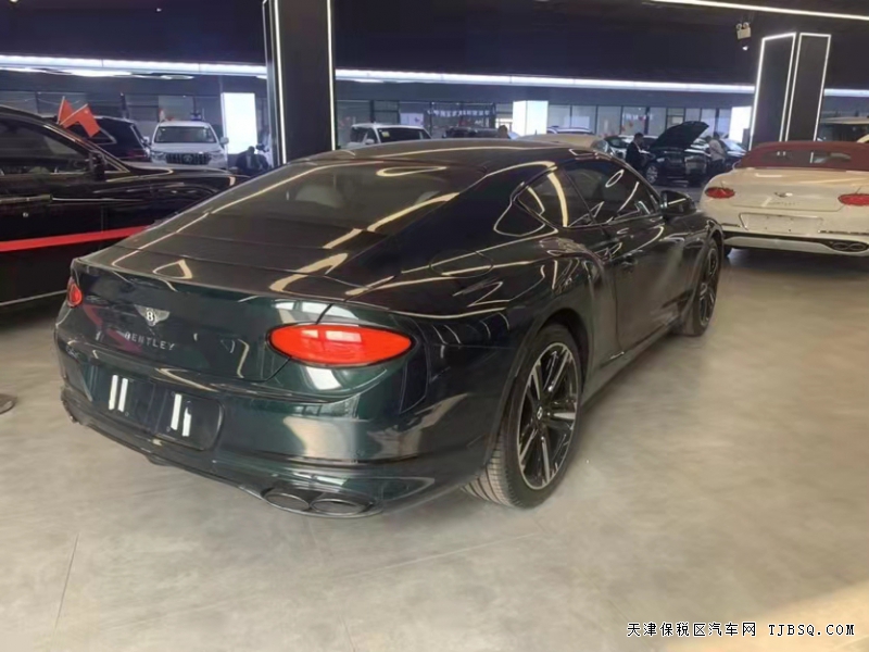 21款賓利歐陸4.0T V8 完美的詮釋了高雅脫俗的貴族跑車