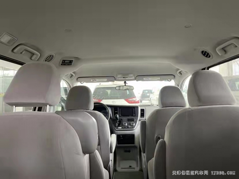 墨版豐田塞納3.5L兩驅(qū)LE 8座  天津港現(xiàn)車47萬秒殺