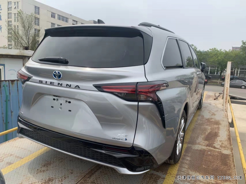 21款豐田塞納2.5L四驅(qū) XSE  現(xiàn)車超低價搶購