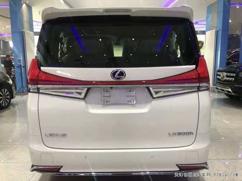 20款雷克薩斯LM300四座  津港現(xiàn)車172萬(wàn)限時(shí)秒殺