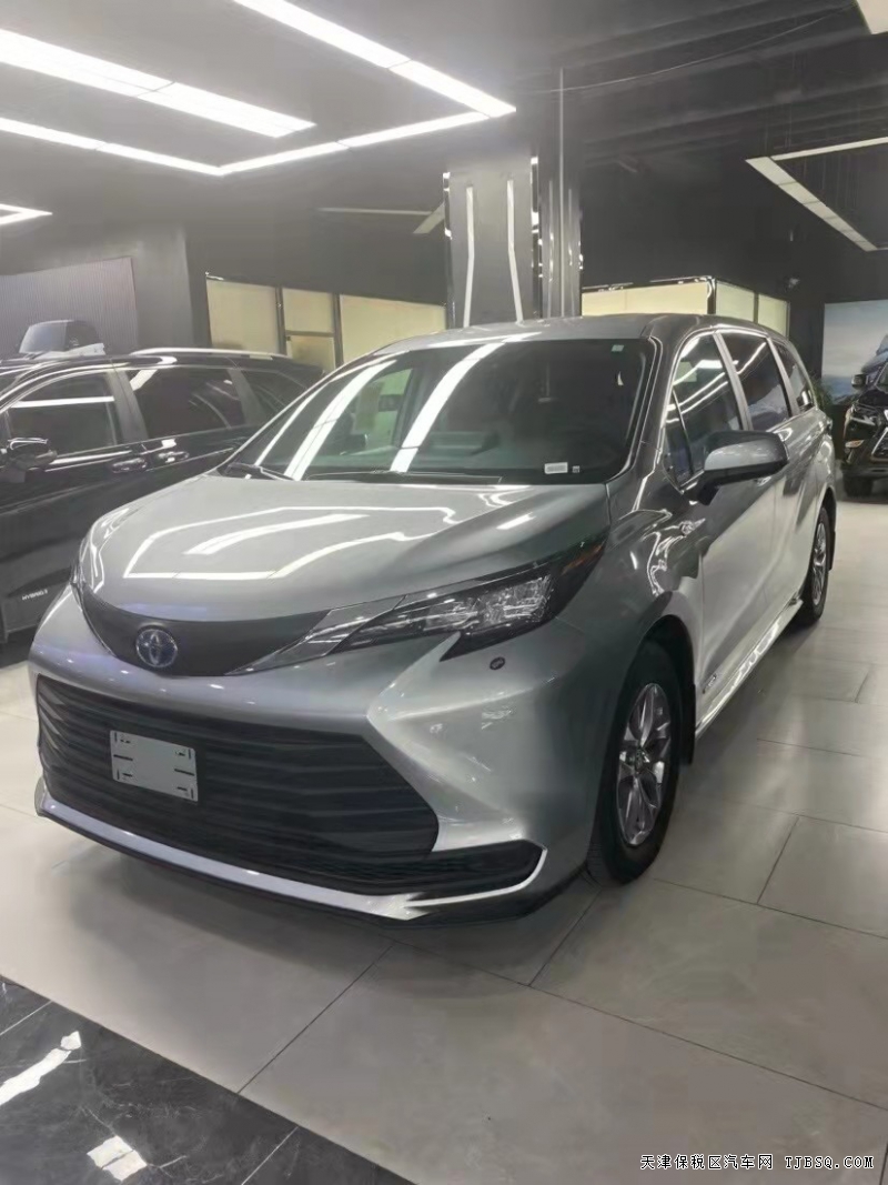 2021款豐田塞納 2.5L油電混合  現(xiàn)車秒殺43萬