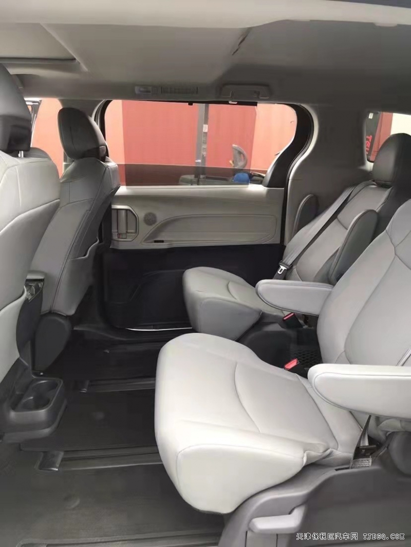 2021款豐田塞納 兩驅(qū)XLE真皮  現(xiàn)車手續(xù)齊四十余萬