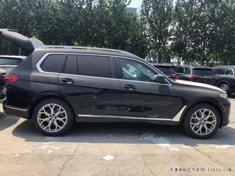 21款 寶馬X7 現(xiàn)車優(yōu)惠12月讓利購車