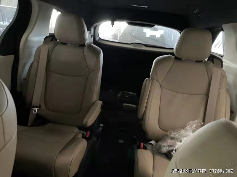 21款豐田塞納3.5四驅(qū) 天津港現(xiàn)車實(shí)惠價(jià)