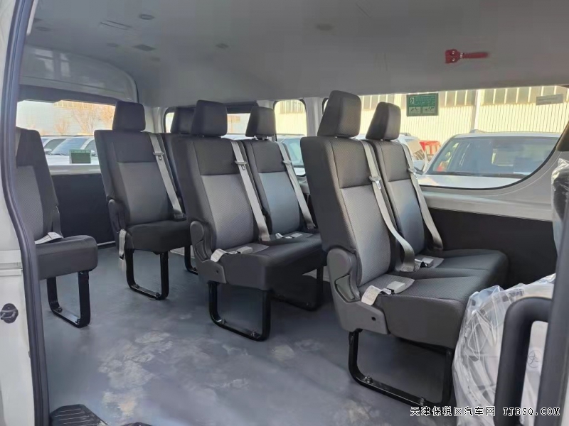 21款豐田海獅9座版商務車  港口現車大放價