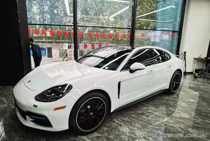 20款保時(shí)捷帕拉梅拉 現(xiàn)車港口鉅惠酬賓