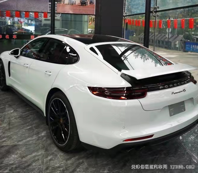 20款保時(shí)捷帕拉梅拉 現(xiàn)車港口鉅惠酬賓