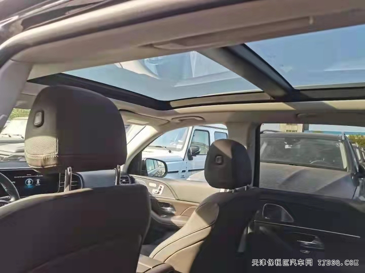 21款 奔馳GLE350 加版現(xiàn)車暖心報(bào)價(jià)