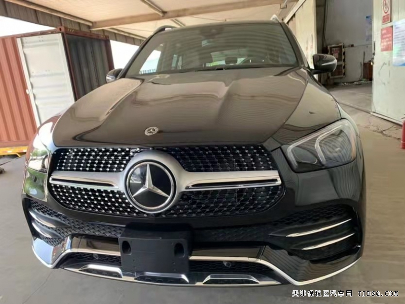 21款 奔馳GLE350 加版現(xiàn)車暖心報(bào)價(jià)