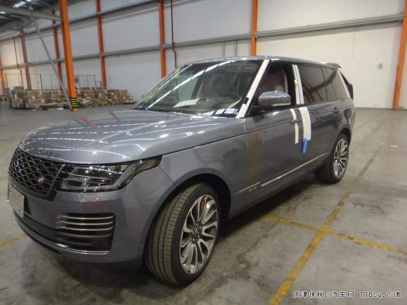 21款路虎攬勝創(chuàng)世加長 現(xiàn)車充足 年底優(yōu)惠多多