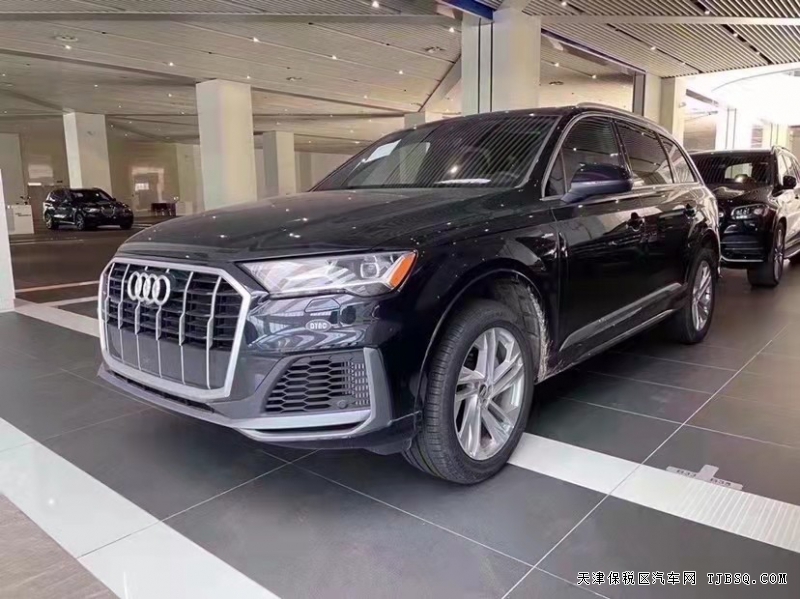 21款?yuàn)W迪Q7 歐版現(xiàn)車鉅惠酬賓54萬售
