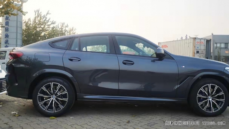 2021款進口寶馬X6  現(xiàn)車特價70萬起售
