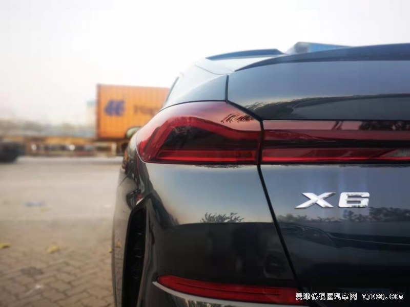 2021款進口寶馬X6  現(xiàn)車特價70萬起售