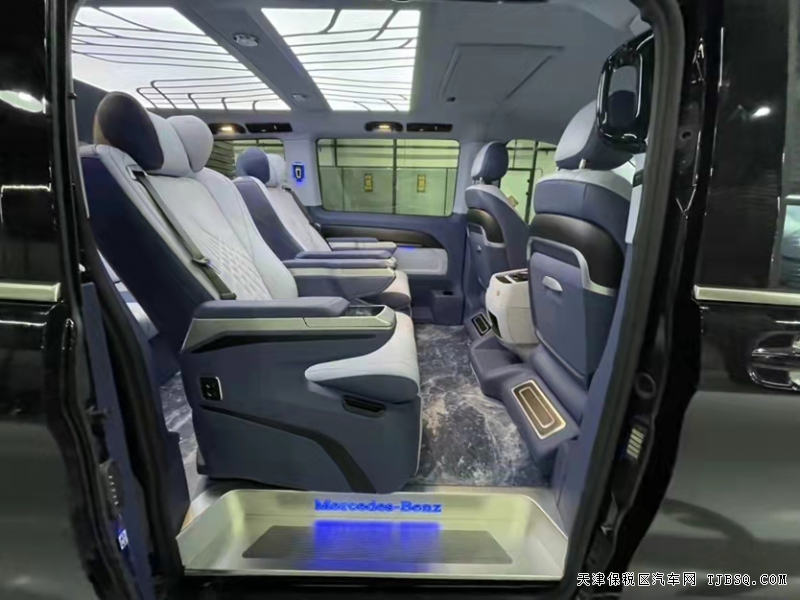天津港平行進口奔馳威霆改裝商務(wù)車報價行情 多種方案可以選擇 可免費提供改裝方案