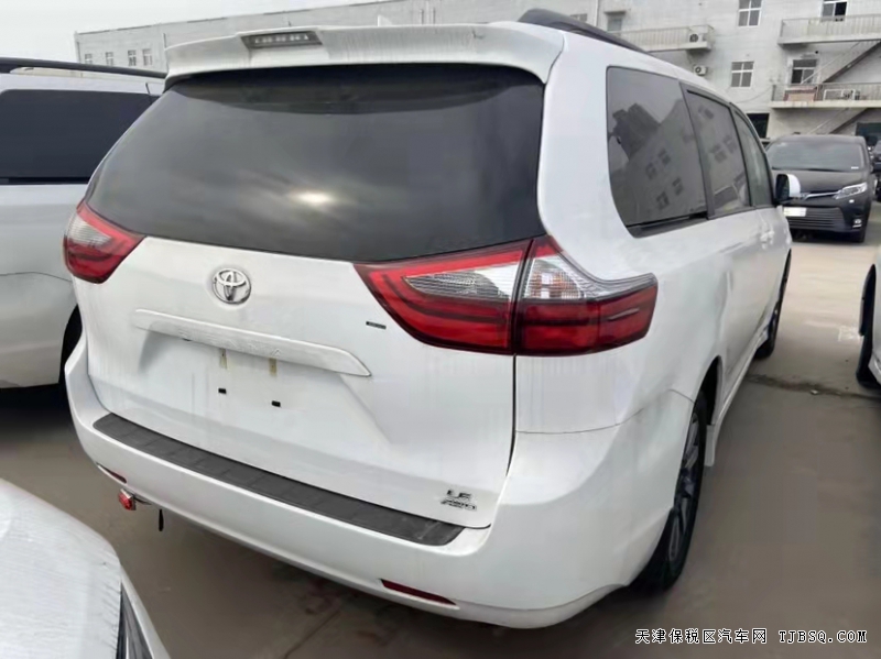 豐田塞納3.5四驅(qū)  現(xiàn)車56萬購 元旦購車超劃算