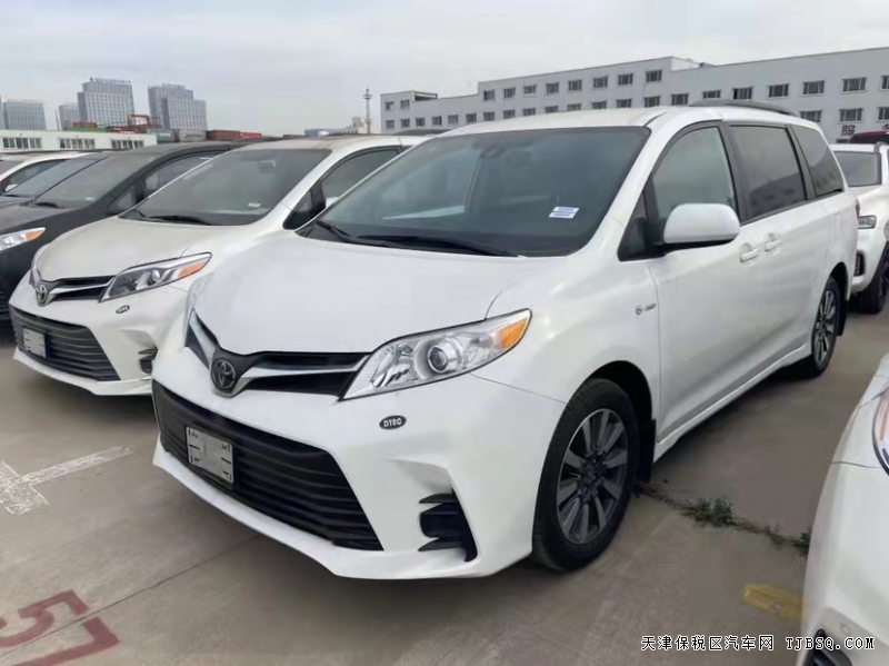 豐田塞納3.5四驅(qū)  現(xiàn)車56萬購 元旦購車超劃算
