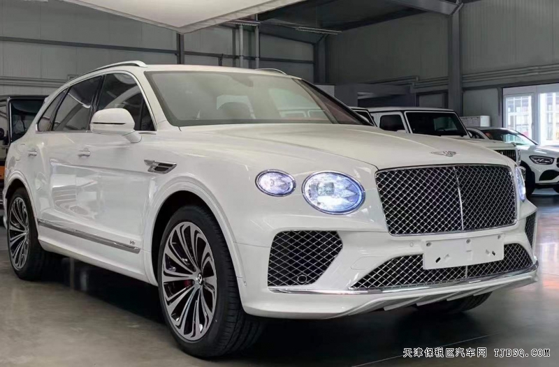 21款賓利添越v8汽油4.0五座330萬