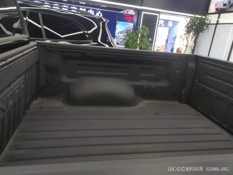 豐田坦途5.7排量 現(xiàn)車國六 58萬
