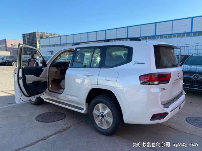 22款酷路澤3500 港口開啟火爆預(yù)售特價103萬