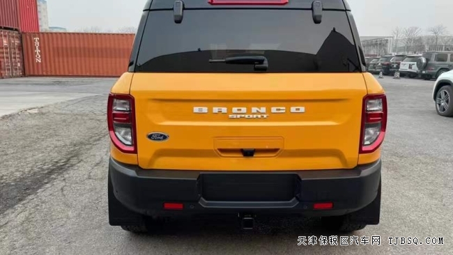 平行進(jìn)口22款福特烈馬Bronco 2.0T現(xiàn)車到港口熱賣35萬
