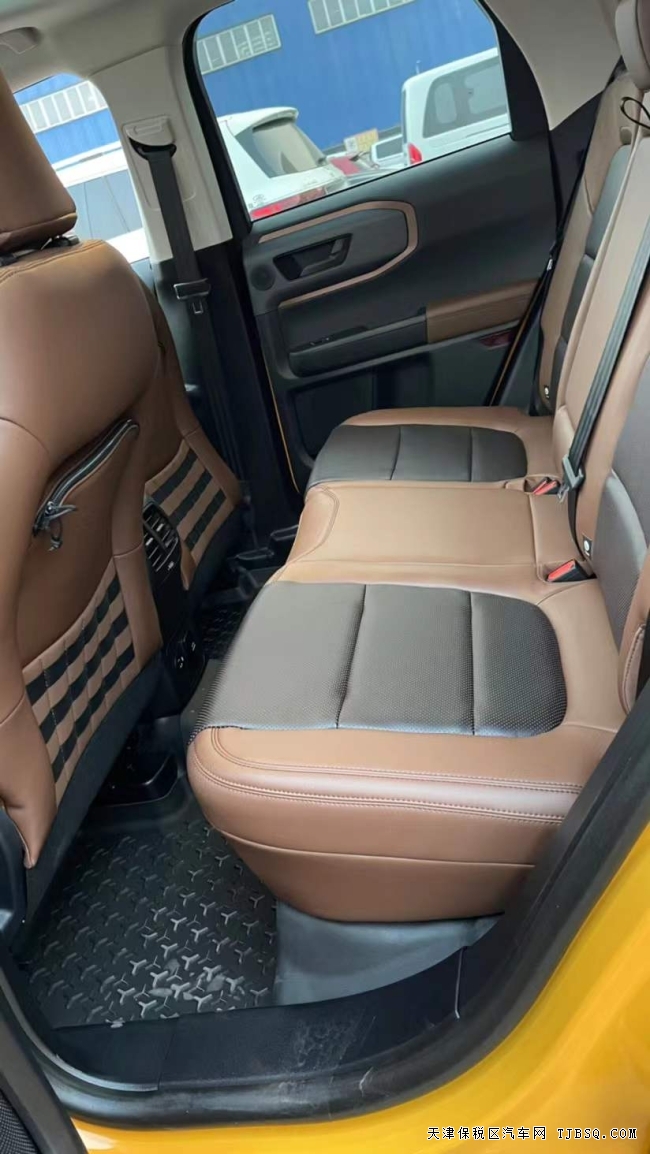平行進(jìn)口22款福特烈馬Bronco 2.0T現(xiàn)車到港口熱賣35萬