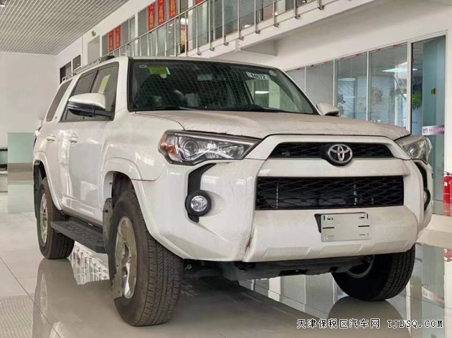 19款豐田超霸4.0SR5版 港口現(xiàn)車霸道4000同平臺特價59萬