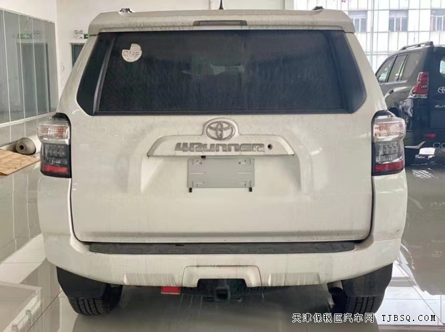 19款豐田超霸4.0SR5版 港口現(xiàn)車霸道4000同平臺特價59萬