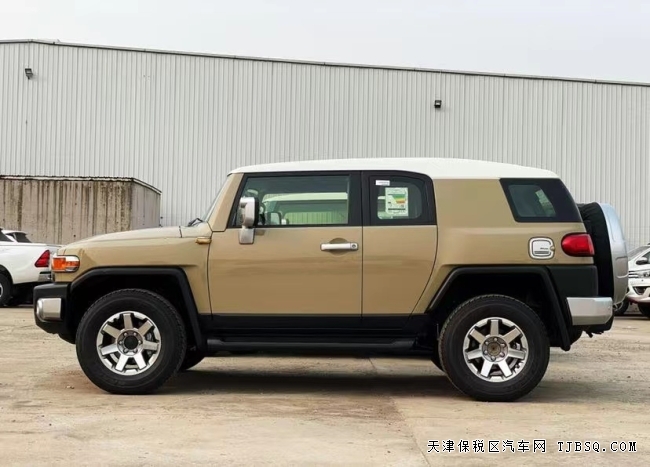 20款豐田酷路澤FJ4000 港口包牌特價(jià)72.5萬